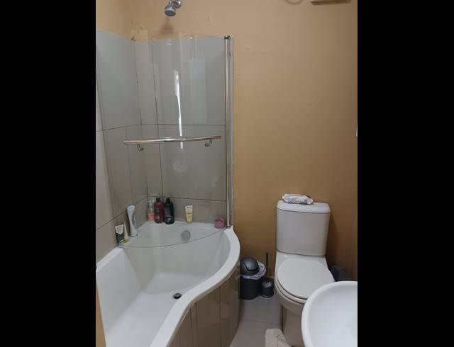 1 BEDROOM APARTMENT TO LET IN UMHLANGA RIDGE